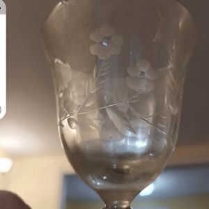 🏷Antique floral etched glass